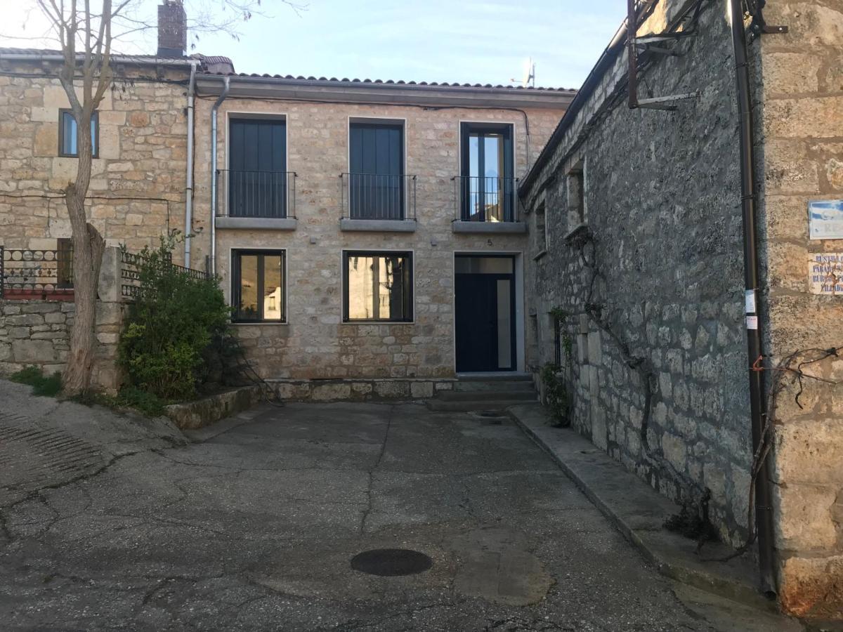 El Pecu Casa Rural Starfamiliar Bustillo Del Paramo Exterior foto